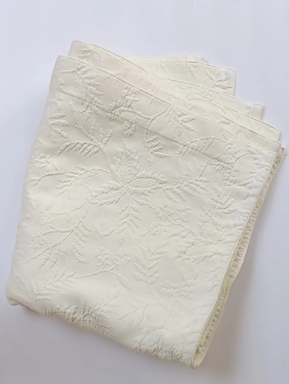 Vintage Ralph Lauren Cotton Leaves Jacquard Matelasse Standard Shams Pair Ecru